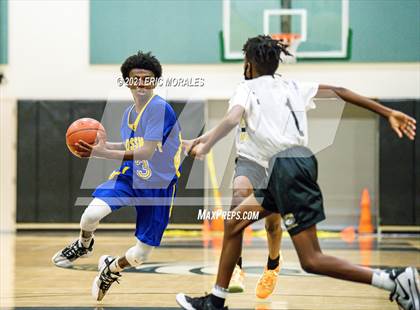 Thumbnail 3 in Grossmont @ Olympian photogallery.