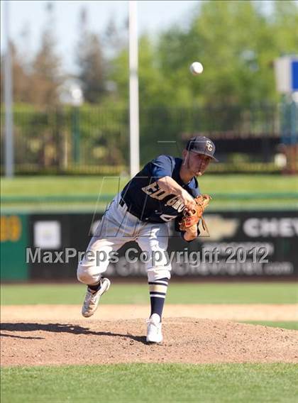 Thumbnail 3 in Elk Grove vs. Monte Vista photogallery.
