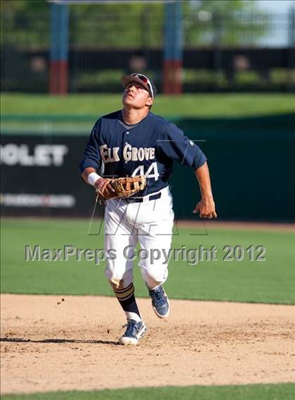 Thumbnail 3 in Elk Grove vs. Monte Vista photogallery.