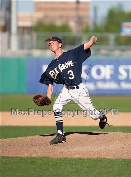 Thumbnail 2 in Elk Grove vs. Monte Vista photogallery.