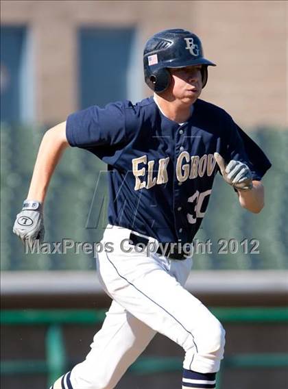 Thumbnail 1 in Elk Grove vs. Monte Vista photogallery.