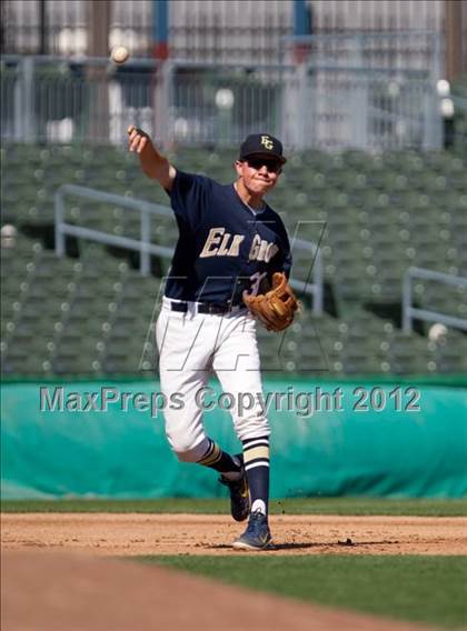 Thumbnail 3 in Elk Grove vs. Monte Vista photogallery.