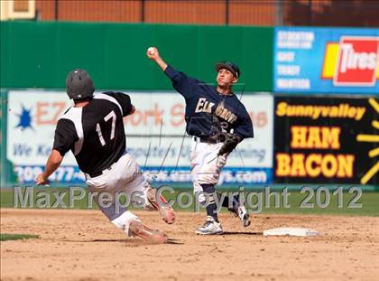 Thumbnail 2 in Elk Grove vs. Monte Vista photogallery.
