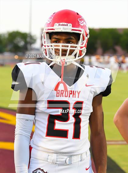 Thumbnail 3 in Brophy College Prep @ Mountain Pointe photogallery.