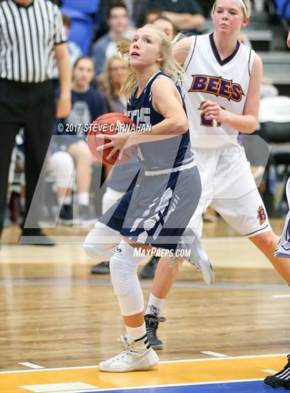 Thumbnail 3 in Corner Canyon vs Box Elder (UHSAA 1st Round) photogallery.