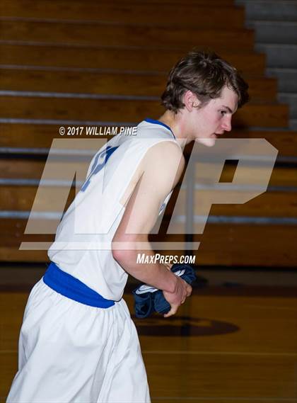 Thumbnail 2 in Millbrook vs. Tri-Valley (Section 9 Class C Final) photogallery.
