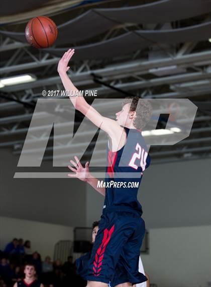 Thumbnail 2 in Millbrook vs. Tri-Valley (Section 9 Class C Final) photogallery.