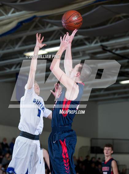 Thumbnail 3 in Millbrook vs. Tri-Valley (Section 9 Class C Final) photogallery.