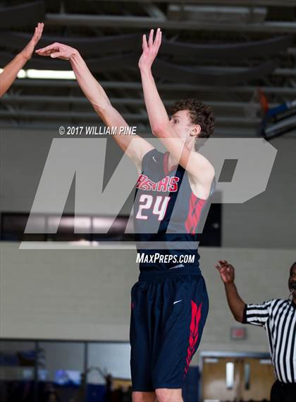 Thumbnail 3 in Millbrook vs. Tri-Valley (Section 9 Class C Final) photogallery.