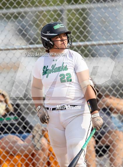 Thumbnail 3 in Skutt Catholic vs. Fremont photogallery.