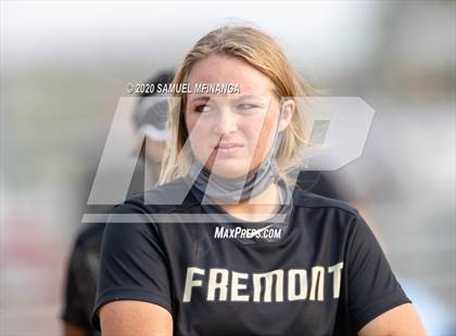 Thumbnail 3 in Skutt Catholic vs. Fremont photogallery.
