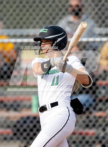 Thumbnail 1 in Skutt Catholic vs. Fremont photogallery.