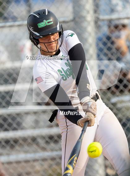 Thumbnail 1 in Skutt Catholic vs. Fremont photogallery.