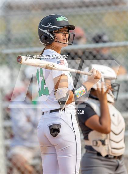Thumbnail 3 in Skutt Catholic vs. Fremont photogallery.