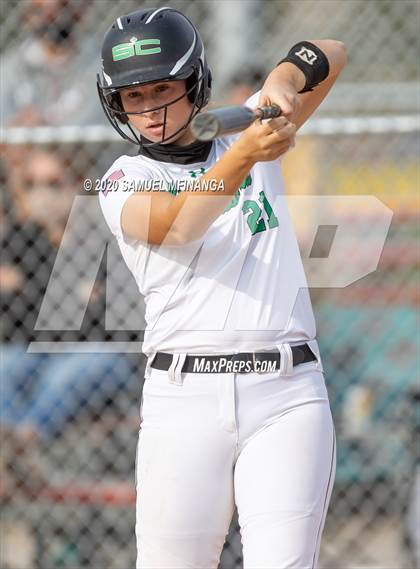 Thumbnail 2 in Skutt Catholic vs. Fremont photogallery.