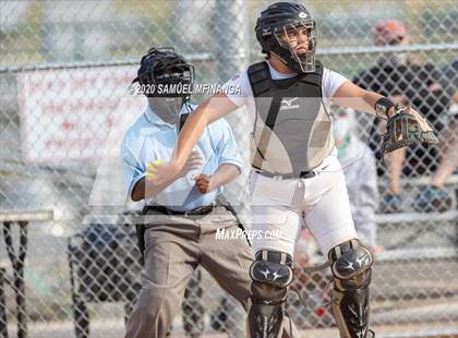 Thumbnail 3 in Skutt Catholic vs. Fremont photogallery.