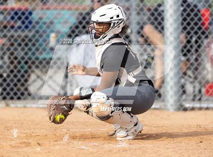 Thumbnail 1 in Skutt Catholic vs. Fremont photogallery.