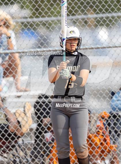 Thumbnail 3 in Skutt Catholic vs. Fremont photogallery.