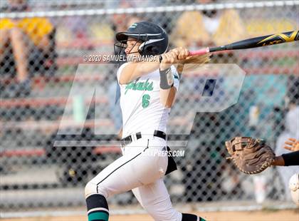 Thumbnail 2 in Skutt Catholic vs. Fremont photogallery.