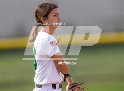 Thumbnail 1 in Skutt Catholic vs. Fremont photogallery.