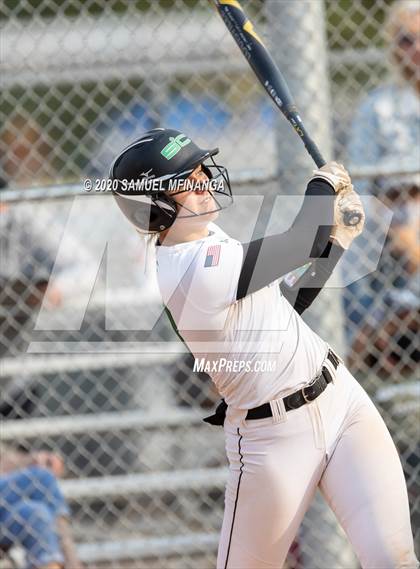 Thumbnail 2 in Skutt Catholic vs. Fremont photogallery.