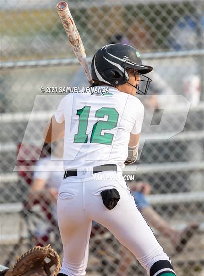 Thumbnail 3 in Skutt Catholic vs. Fremont photogallery.
