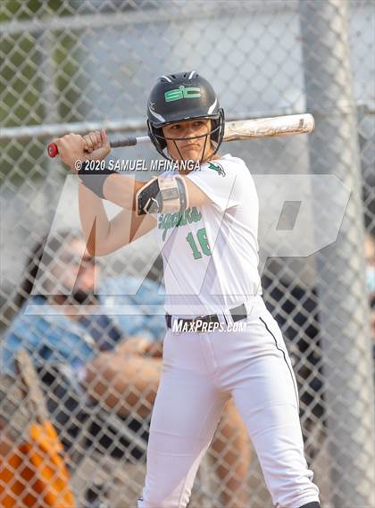 Thumbnail 1 in Skutt Catholic vs. Fremont photogallery.