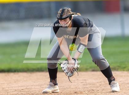Thumbnail 1 in Skutt Catholic vs. Fremont photogallery.