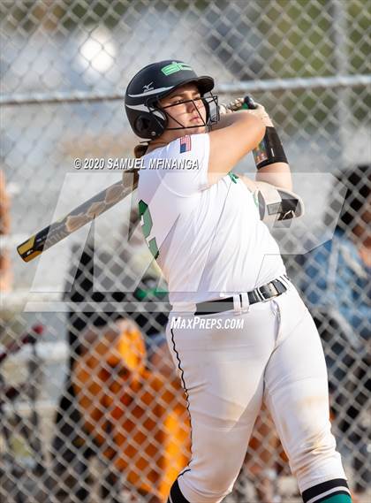 Thumbnail 3 in Skutt Catholic vs. Fremont photogallery.