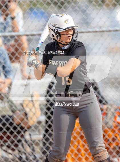 Thumbnail 1 in Skutt Catholic vs. Fremont photogallery.