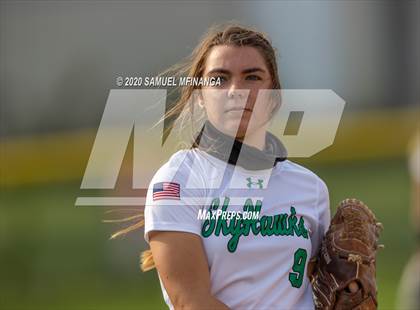 Thumbnail 3 in Skutt Catholic vs. Fremont photogallery.