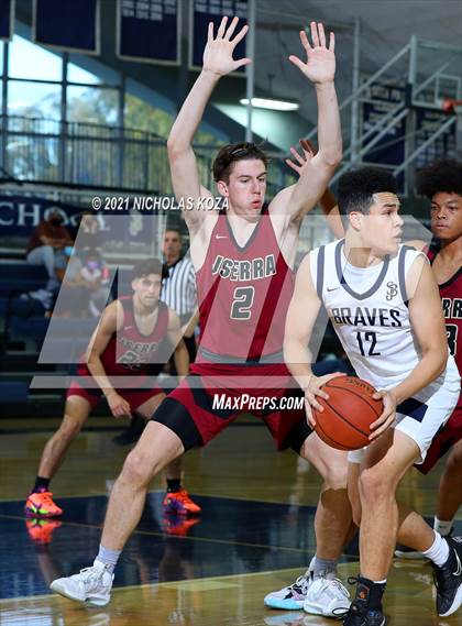 Thumbnail 3 in JSerra Catholic vs. St. John Bosco photogallery.