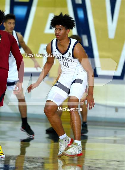 Thumbnail 2 in JSerra Catholic vs. St. John Bosco photogallery.