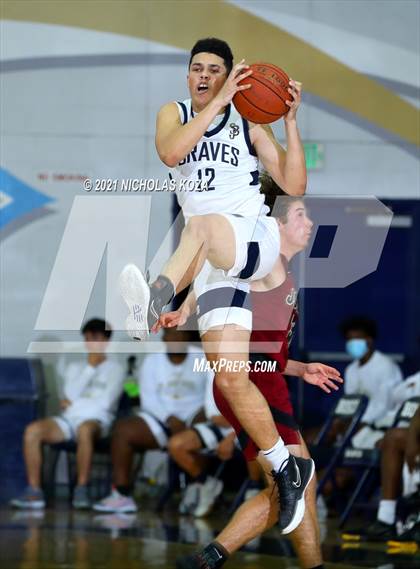 Thumbnail 2 in JSerra Catholic vs. St. John Bosco photogallery.