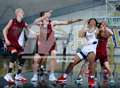 Thumbnail 1 in JSerra Catholic vs. St. John Bosco photogallery.