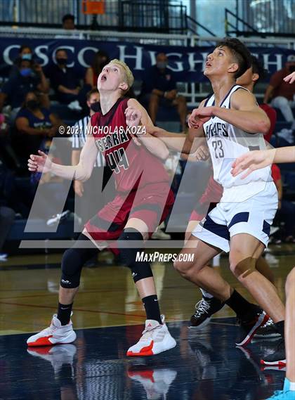 Thumbnail 1 in JSerra Catholic vs. St. John Bosco photogallery.