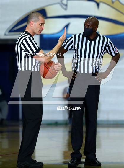 Thumbnail 2 in JSerra Catholic vs. St. John Bosco photogallery.