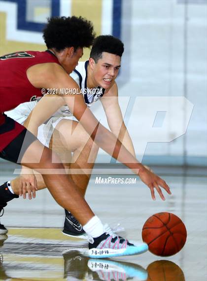 Thumbnail 1 in JSerra Catholic vs. St. John Bosco photogallery.