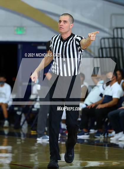 Thumbnail 3 in JSerra Catholic vs. St. John Bosco photogallery.