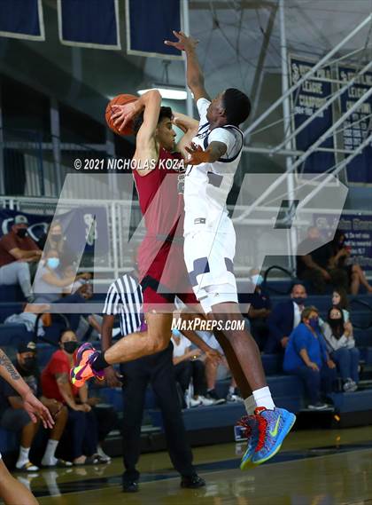 Thumbnail 1 in JSerra Catholic vs. St. John Bosco photogallery.