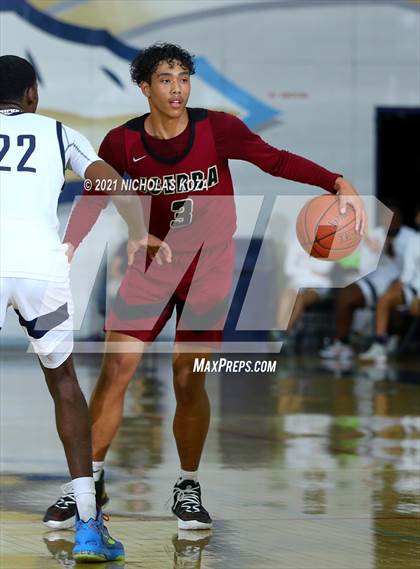 Thumbnail 2 in JSerra Catholic vs. St. John Bosco photogallery.