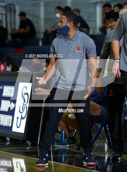 Thumbnail 3 in JSerra Catholic vs. St. John Bosco photogallery.