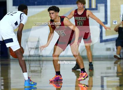 Thumbnail 3 in JSerra Catholic vs. St. John Bosco photogallery.
