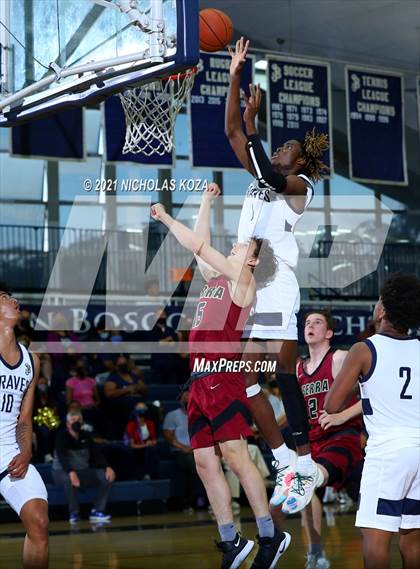 Thumbnail 2 in JSerra Catholic vs. St. John Bosco photogallery.