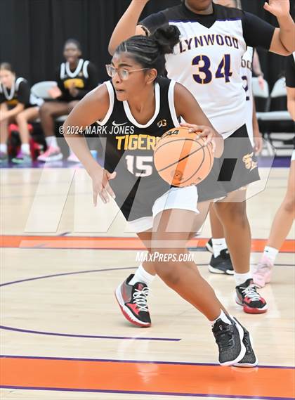 Thumbnail 2 in Skyridge vs. Lynwood (Section 7) photogallery.