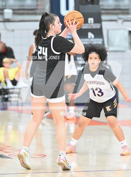 Thumbnail 2 in Skyridge vs. Lynwood (Section 7) photogallery.