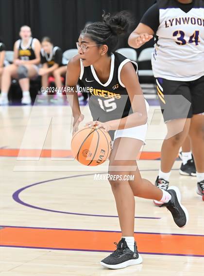 Thumbnail 1 in Skyridge vs. Lynwood (Section 7) photogallery.
