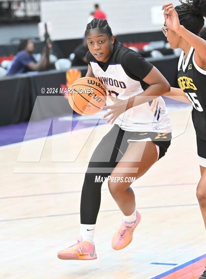 Thumbnail 1 in Skyridge vs. Lynwood (Section 7) photogallery.