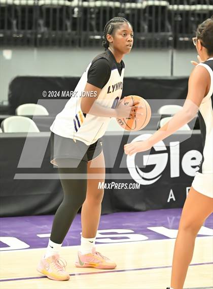 Thumbnail 2 in Skyridge vs. Lynwood (Section 7) photogallery.