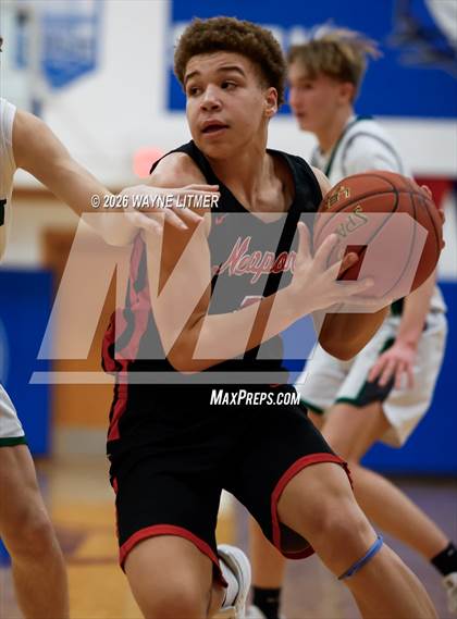 Thumbnail 2 in FR: Newport vs Bishop Brossart photogallery.